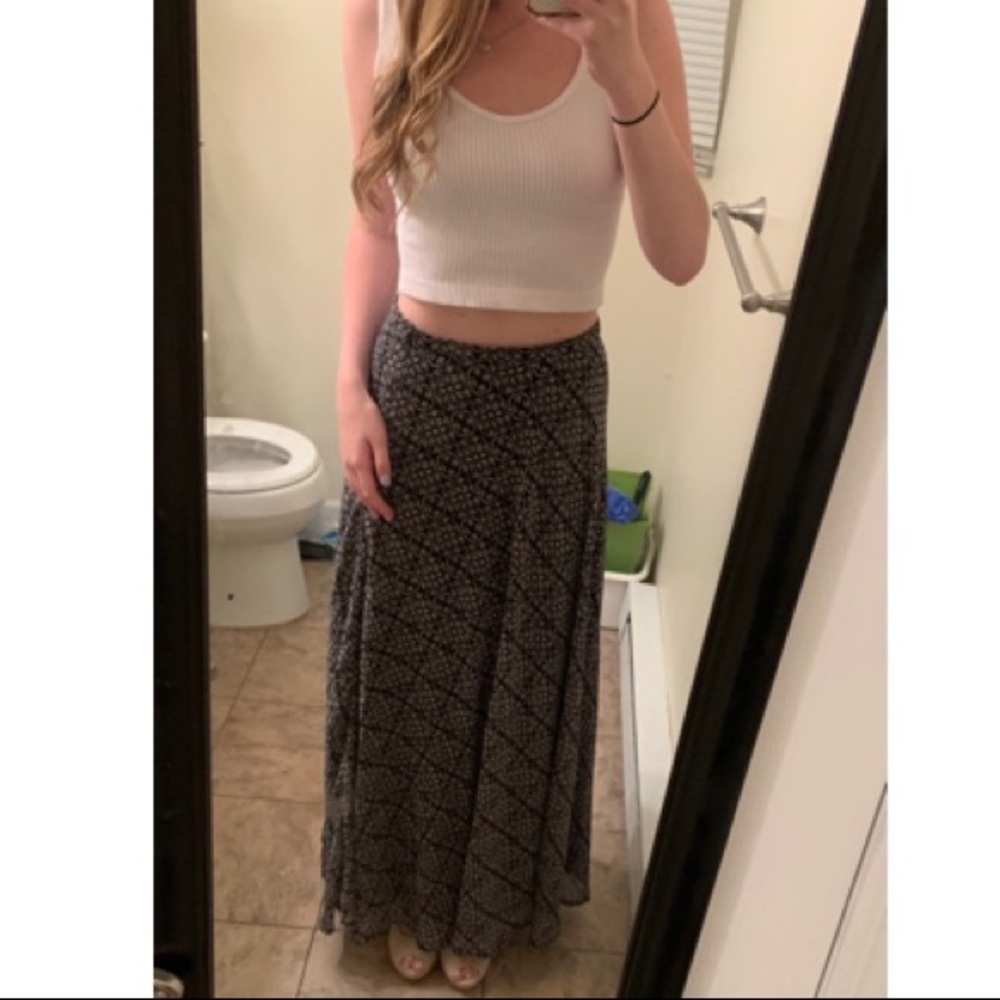 NWOT LA Hearts Black and White Flowy Maxi Skirt